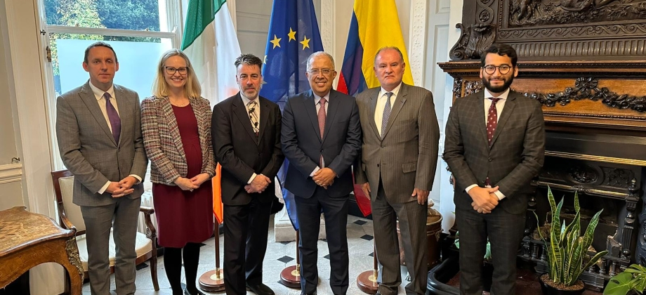 Viceministro de Relaciones Exteriores, Francisco Coy, lideró la II Reunión de Consultas Políticas en Irlanda